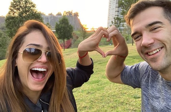 Yanet García y Lewis Howes