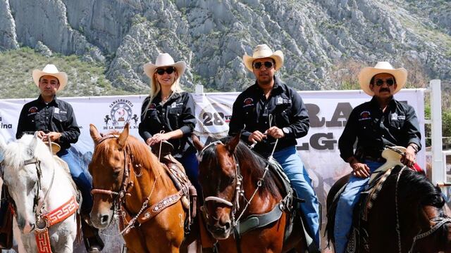 Jesús Nava en Gran Cabalgata de Santa Catarina