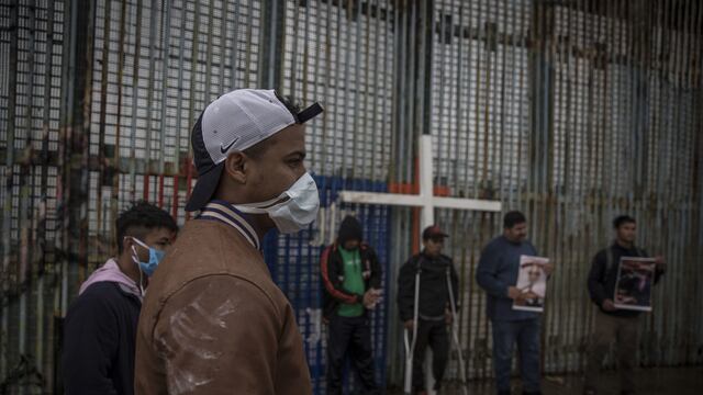 Migrantes en Tijuana.