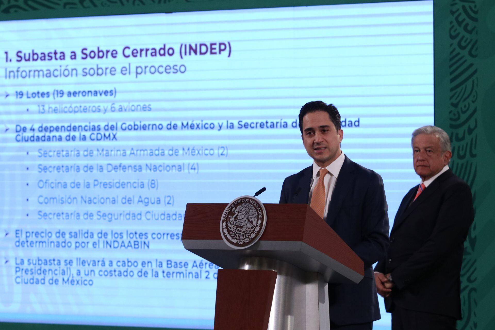 Jorge Mendoza en la conferencia mañanera de AMLO