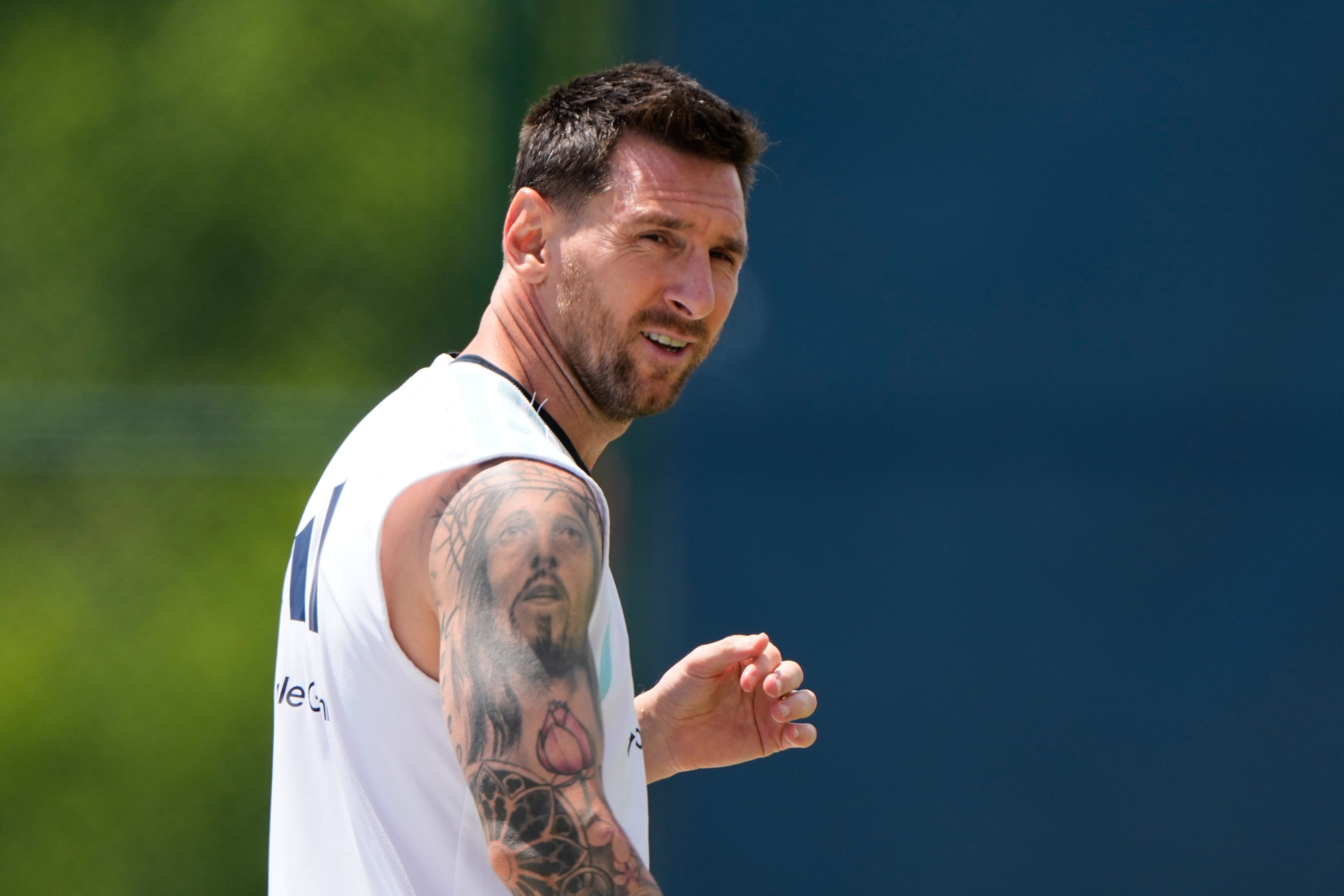 Lionel Messi sería suplente ante Jordania tras la clasificación de Argentina.