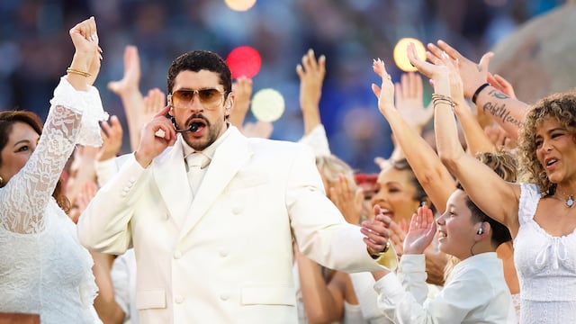 Bad Bunny en el show del Super Bowl 2026.