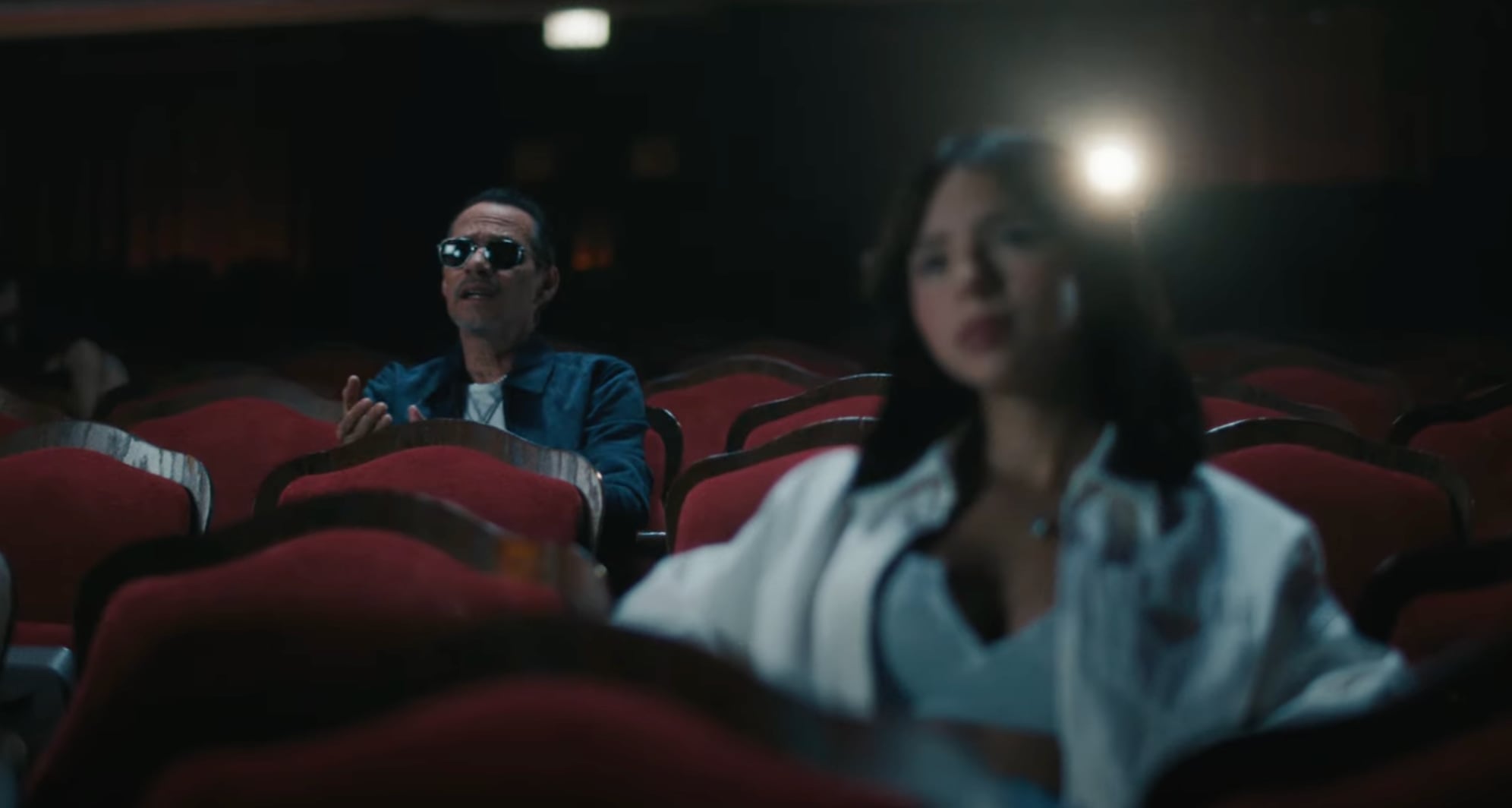 Ángela Aguilar y Marc Anthony le cantan al desamor en “No quiero hablar”