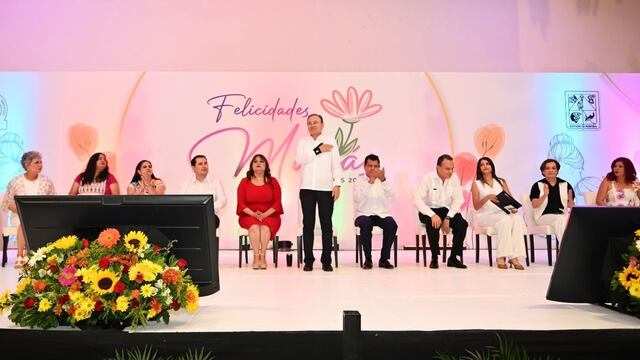 Alfonso Durazo reconoce la labor de 3 mil madres que trabajan en el Gobierno de Sonora