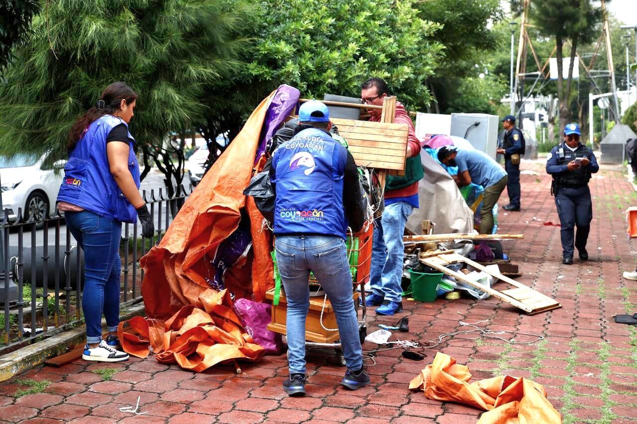 Coyoacán Recupera Espacio Público y Reubica Personas en Situación de Calle en Pedregal de Santo Domingo
