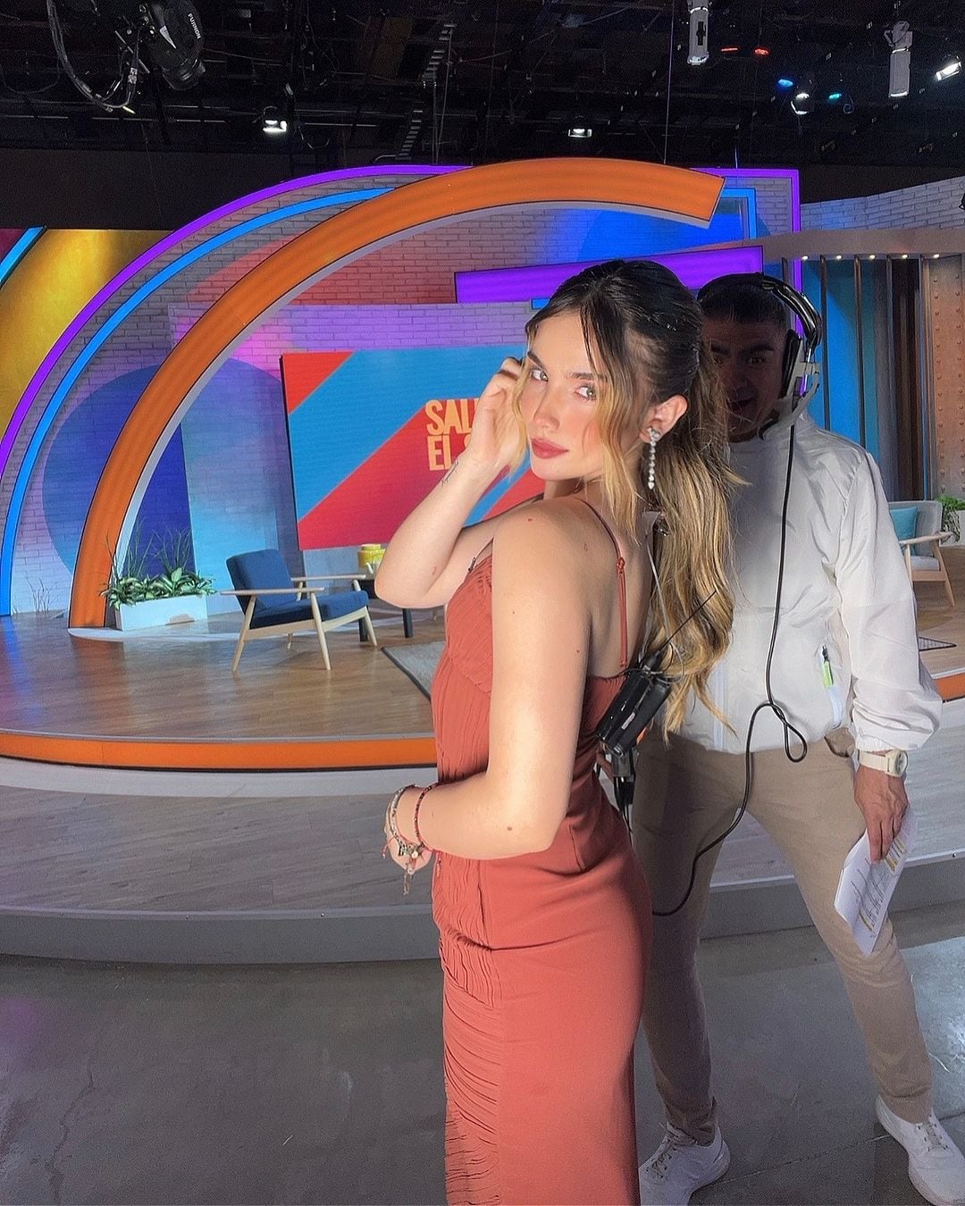 Kati Zaragoza, presentadora de Sale el Sol