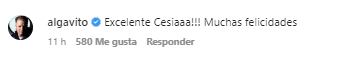 Arturo López Gavito felicita a Cesia por su cover.