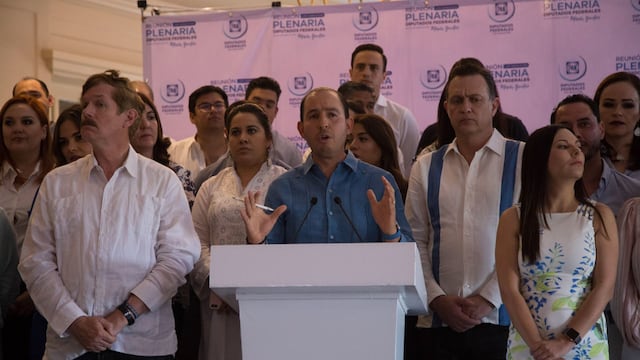 Reunión plenaria de diputados y senadores del PAN.