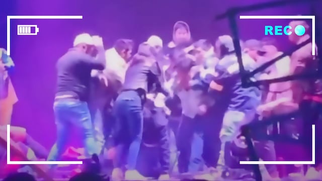 Pelea entre músicos en feria popular de Toluca