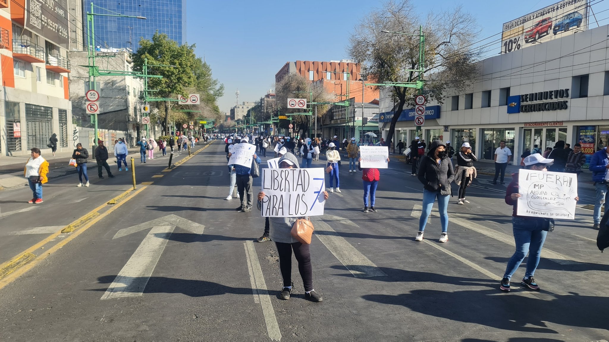 Exigen la liberación de 7 jóvenes detenidas