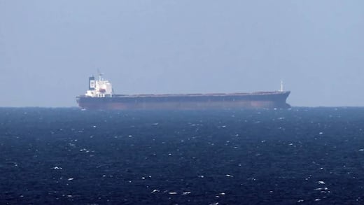 Irán reanuda exportaciones de petróleo tras dos meses de bloqueo internacional