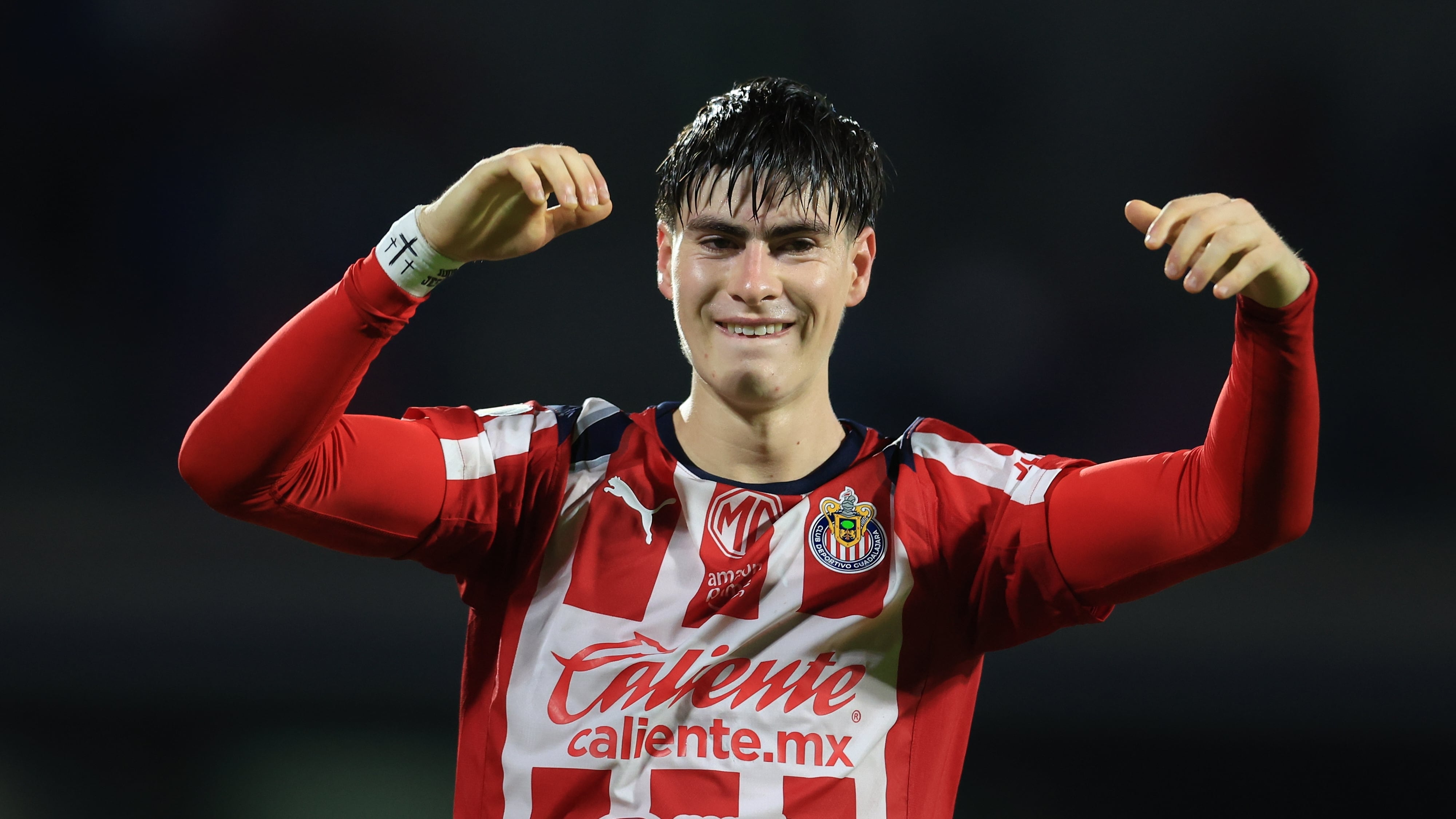 ¿La Hormiga González seguirá en Chivas? El club ya inicia los trámites para su renovación