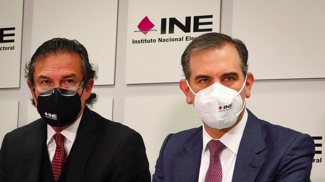 Edmundo Jacobo y Lorenzo Córdova, consejero presidente del INE