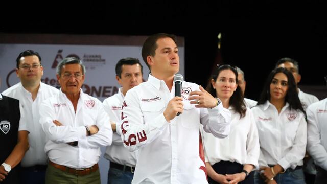 Javier López Casarín y funcionarios ofrecen atención directa en Álvaro Obregón