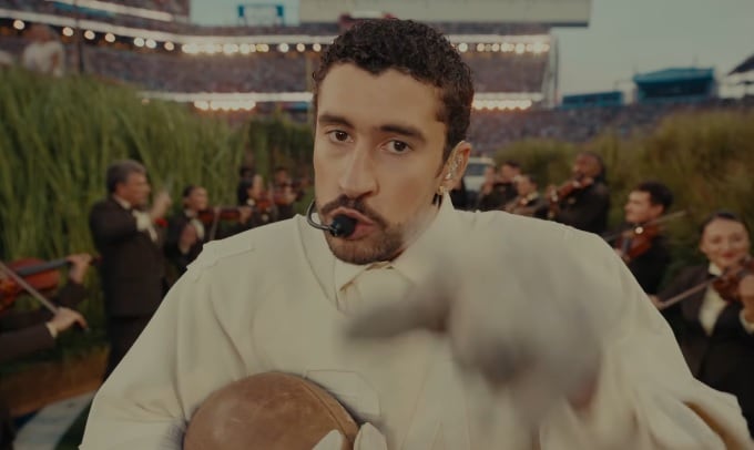 Bad Bunny en el show de medio tiempo del Super Bowl.