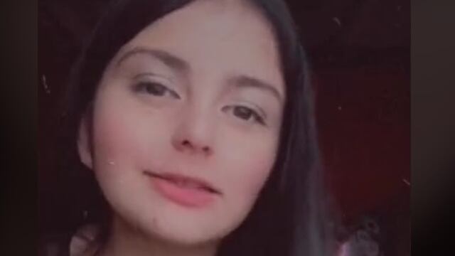 Joven colombiana es bloqueda por un hombre