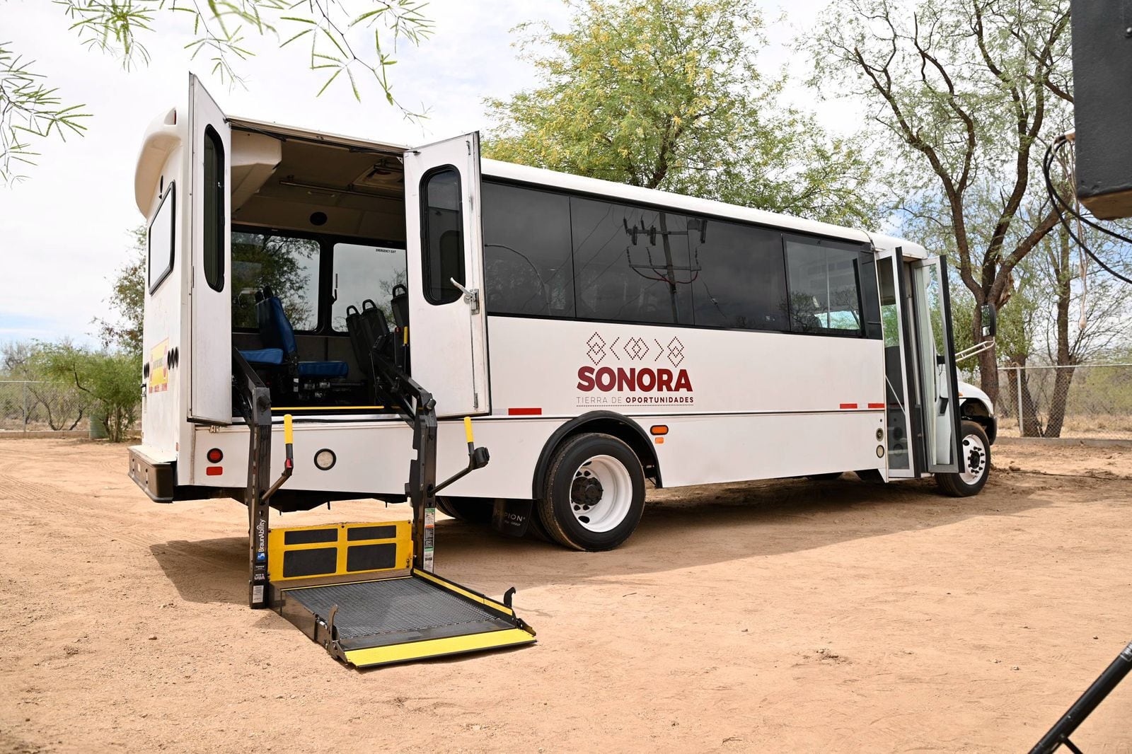 Ures tendrá hospital IMSS-Bienestar; Alfonso Durazo Montaño impulsa salud y educación.