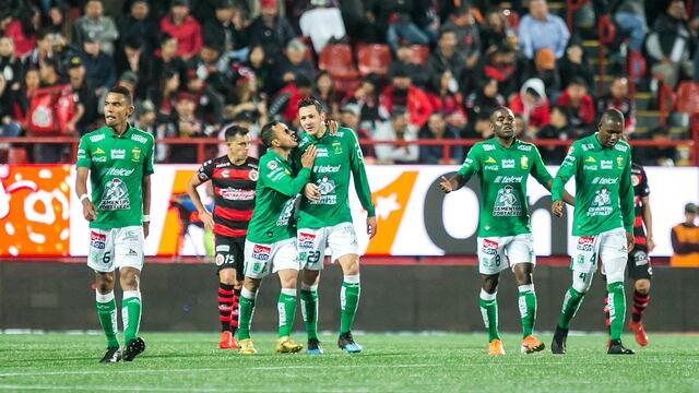 Léon ganó 3-1 en el Estadio Caliente