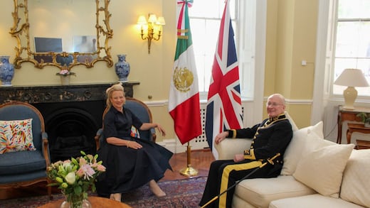 Josefa González-Blanco presenta sus credenciales como embajadora de México ante la reina Isabel II