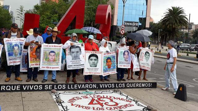 Marcha por los 57 meses de Ayotzinapa