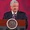 AMLO reconoce valor del piloto Armando Cervantes por evitar que helicóptero cayera en zona poblada en CDMX