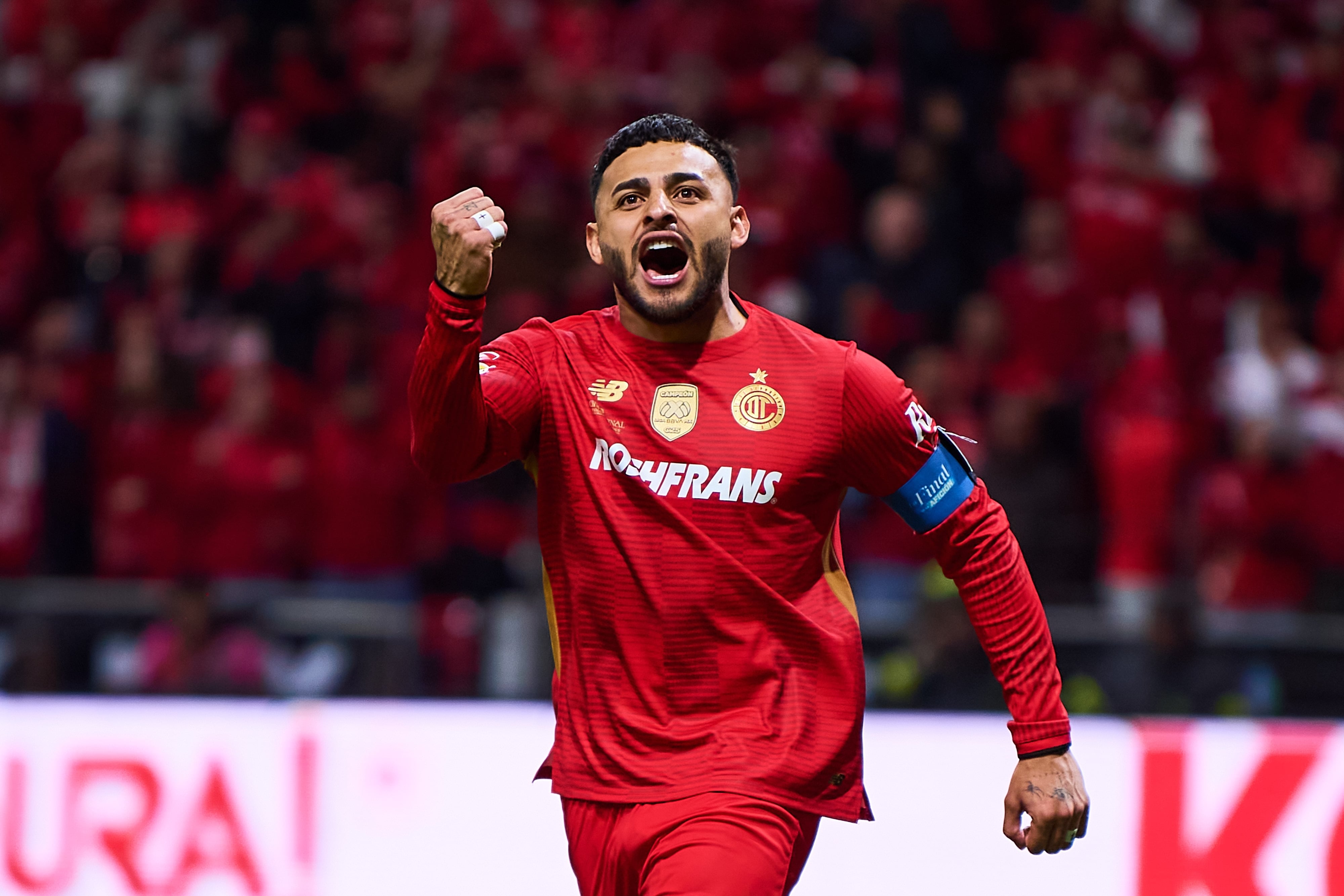 ¿Mundial en riesgo? Confirman que Alexis Vega será operado de la rodilla y se perderá varias semanas