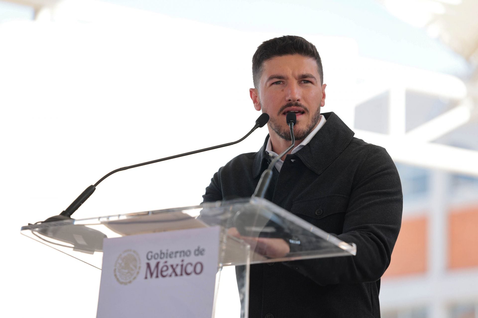 Samuel García dijo que es mentira que un despacho de su familia haya emitido facturas a un petrohuachicolero