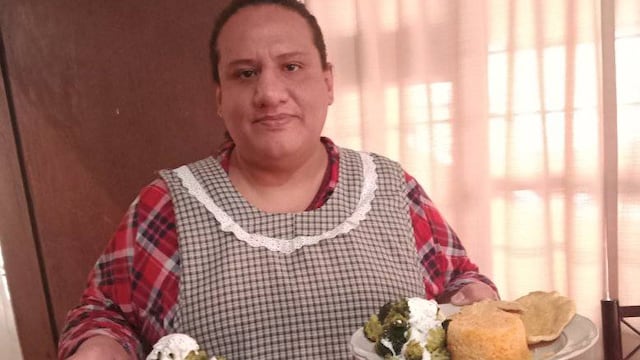 Andrea Alpizar, mujer trans, pide empleo vía Facebook