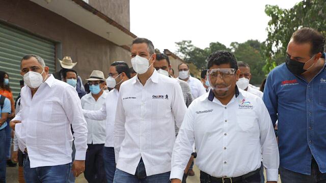 Alejandro Murat Hinojosa.