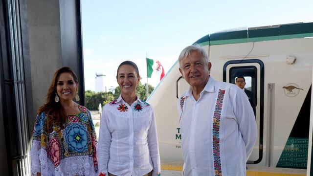 Mara Lezama, gobernadora de Quintana Roo; Claudia Sheinbaum Pardo, Presidenta Electa de México, y Andrés Manuel López Obrador, Presidente de México, encabeza la inauguración de la estación Chetumal del Tren Maya
