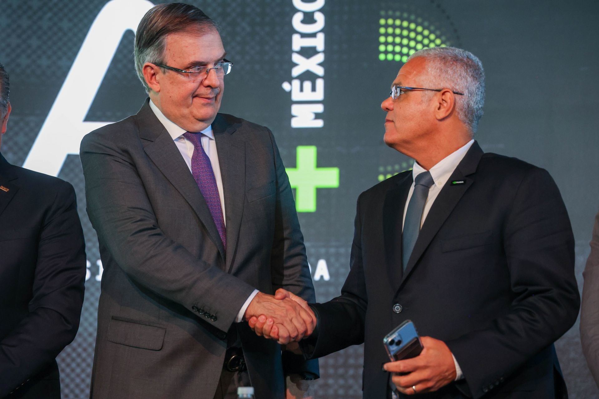 Nvidia desarrolla modelo de lenguaje mexicano de inteligencia artificial