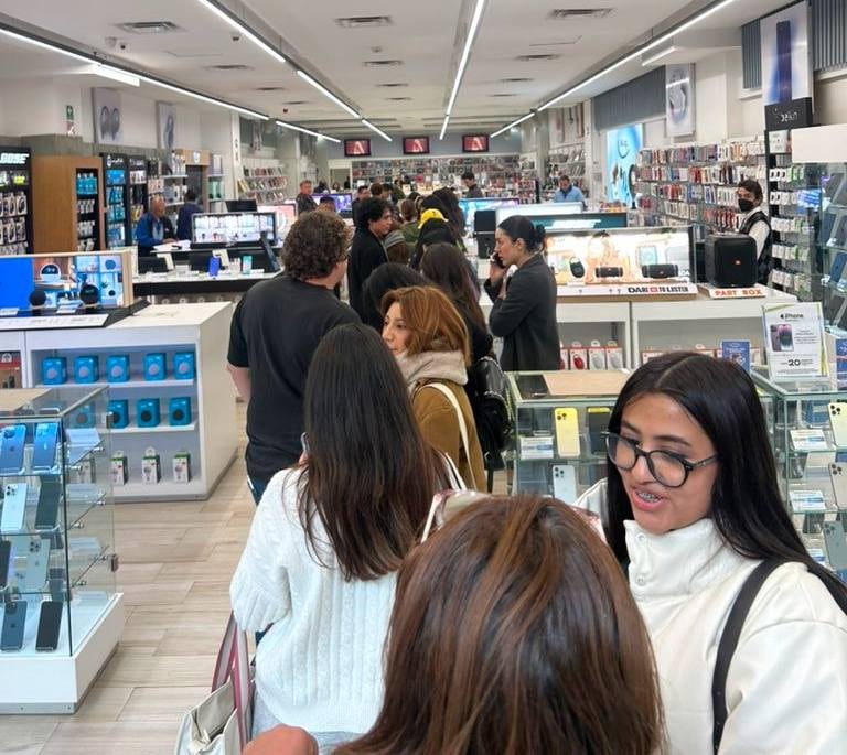 Así se vivió el caos en evento de Harry Styles en Plaza Satélite