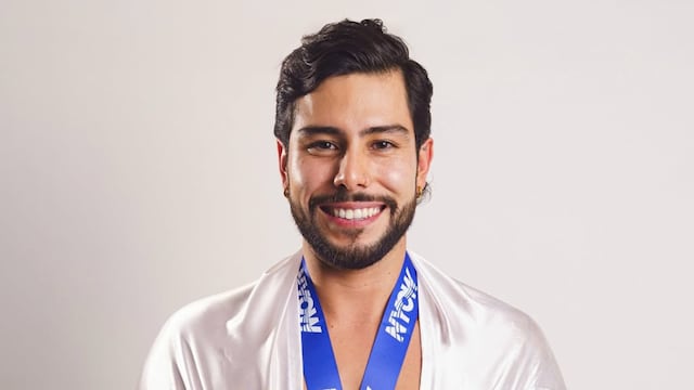 David Olvera, nadador mexicano que rompió récord al nadar entre Cozumel y Cancún