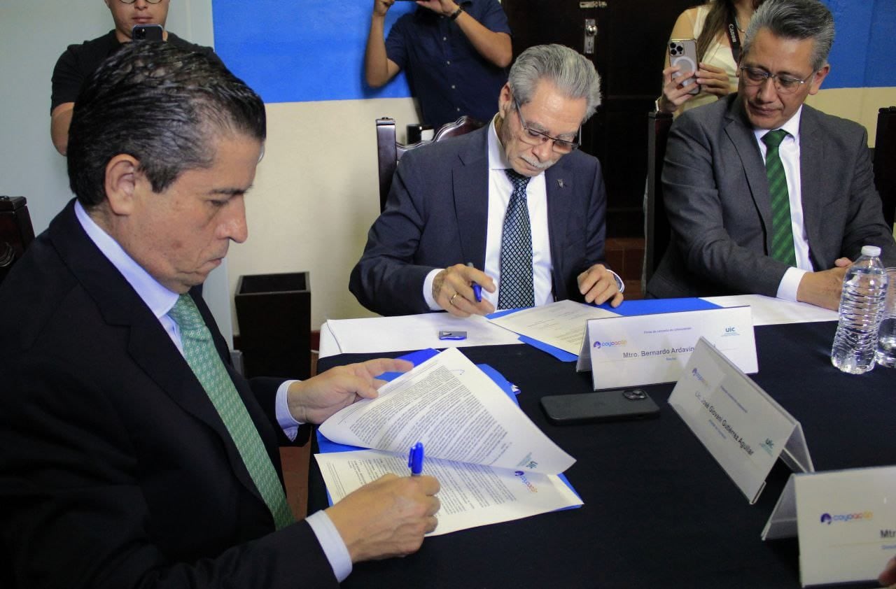 Giovani Gutiérrez firmó convenio de colaboración entre Coyoacán y la Universidad Intercontinental