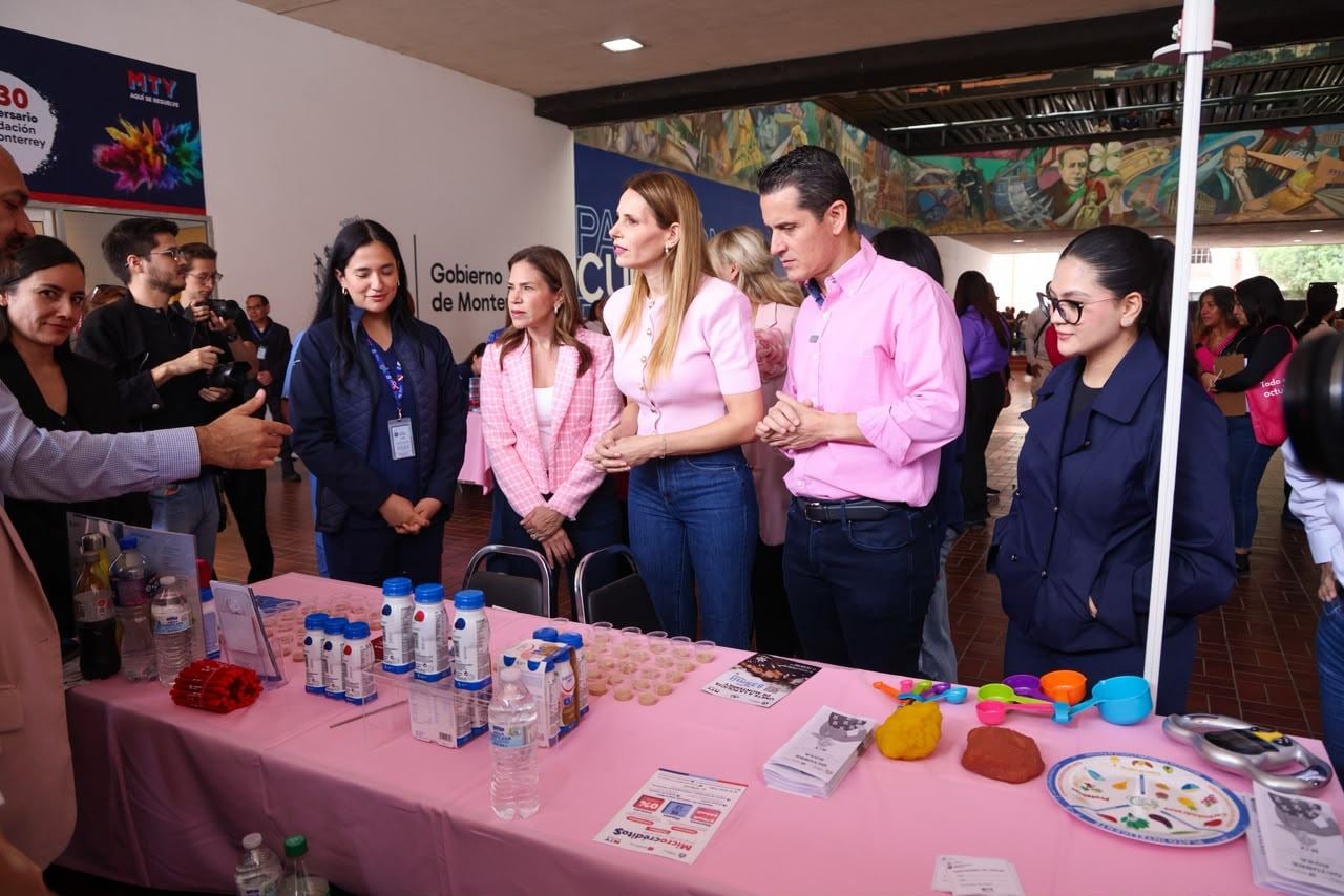 DIF Monterrey realiza feria de servicios para mujeres