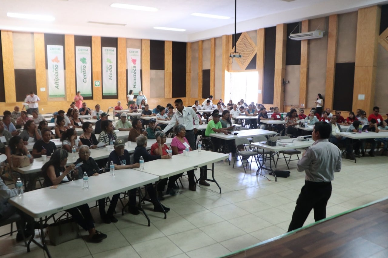 San Luis Potosí realiza consulta con personas con discapacidad