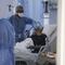 La variante Ómicron tiene 69% menos riesgo de hospitalizaciones, determinan en Noruega