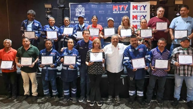 Monterrey celebra el Día del Barrendero.