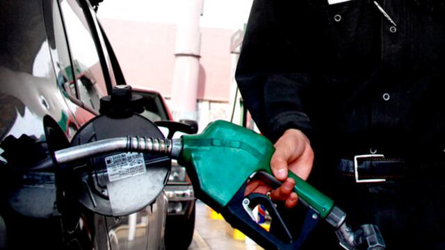 "Una lucha de todos los días es el robo de combustibles", dijo Guajardo. Foto/Especial