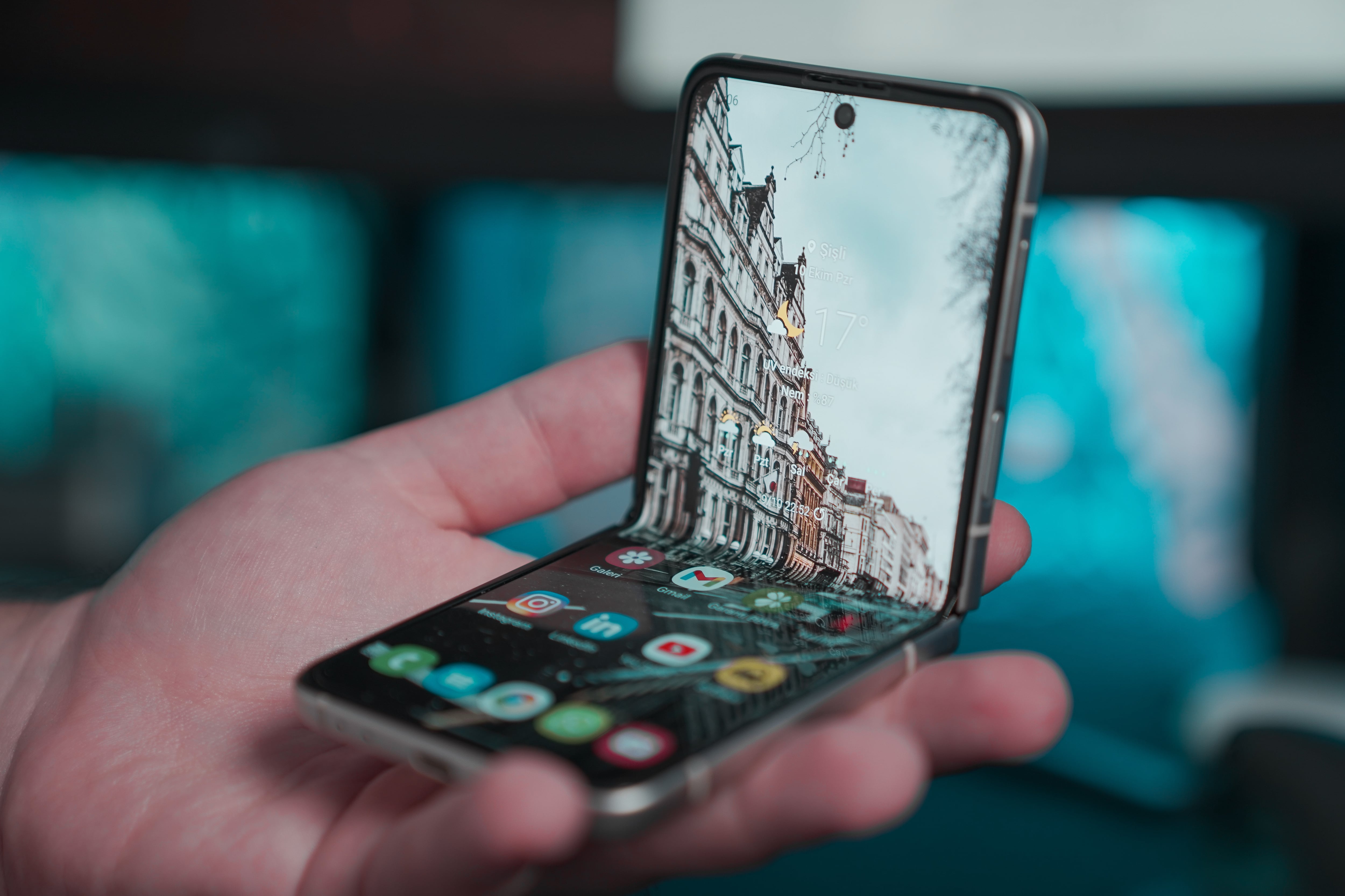 Así podría ser el iPhone 15 plegable de Apple según los rumores
