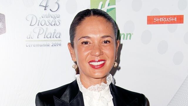 Yolanda Andrade, conductora.