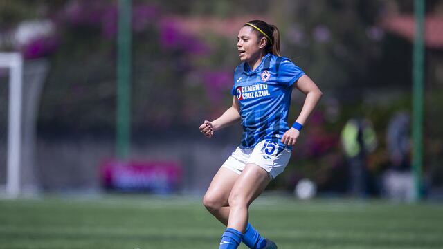 Nancy Zaragoza, mediocampista de Cruz Azul.