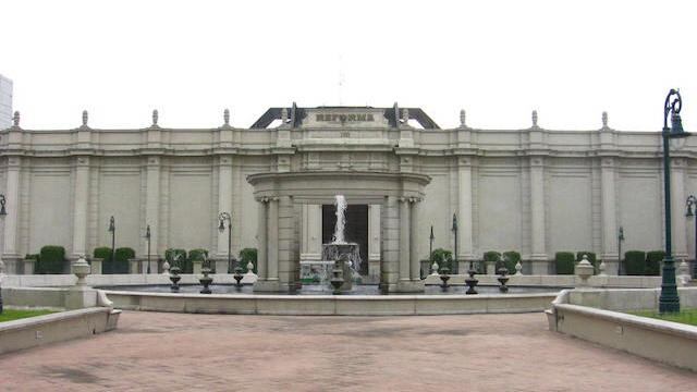 Sede del Reforma en la capital del país.