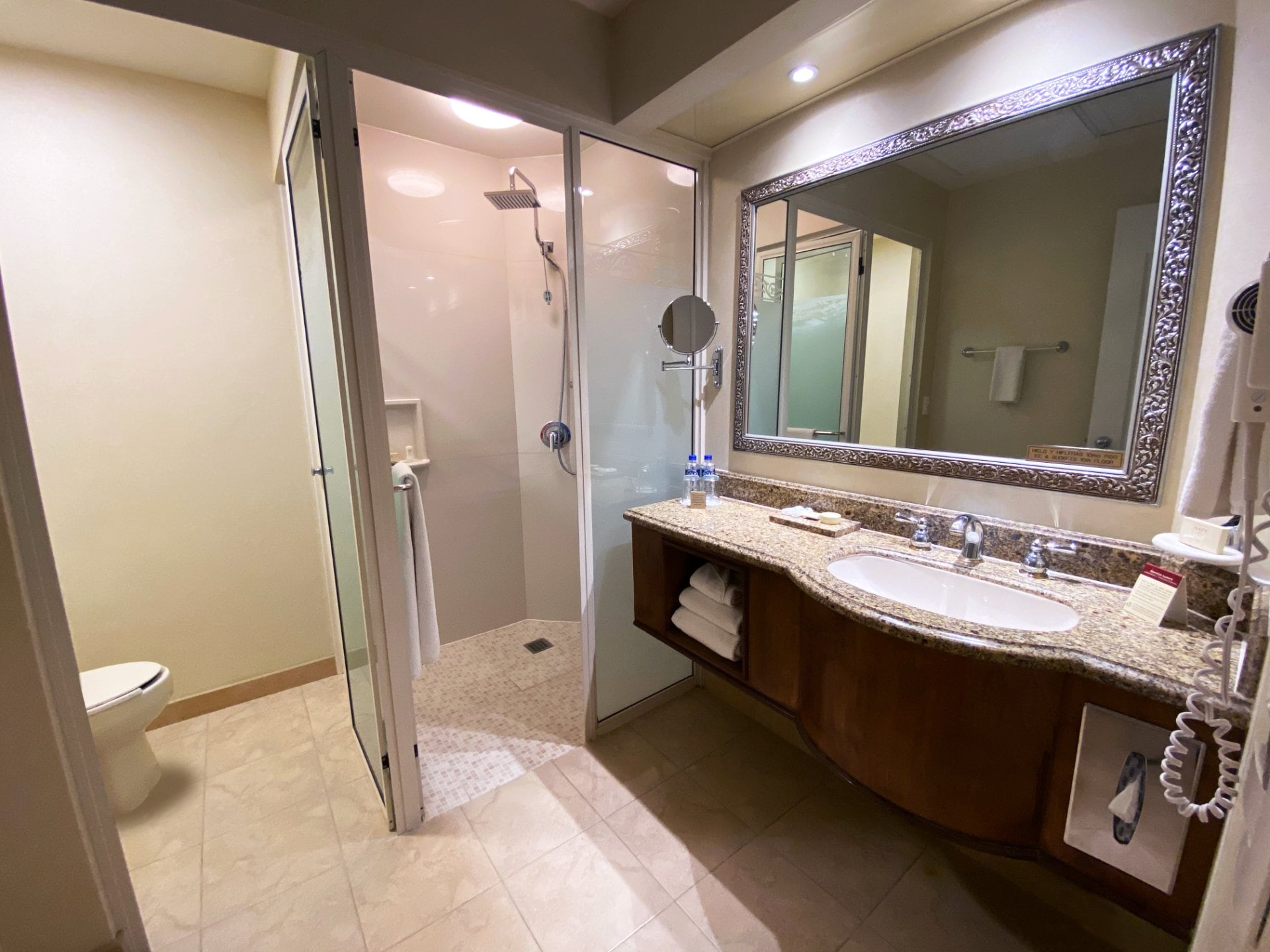 ¿Cuánto cuesta hospedarse en Safi Hotel de Monterrey? Este es el precio de una habitación en lugar acusado de discriminación
