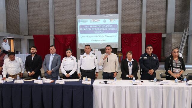 Elizabeth Terrazas aumenta salario a policías de Texcoco