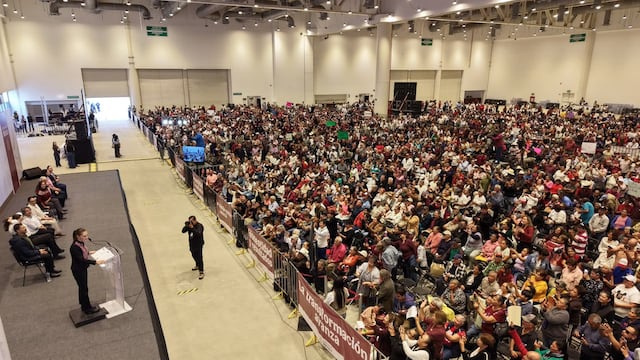 Santiago Nieto destaca convocatoria de 8 mil personas en informe de Sheinbaum en Querétaro