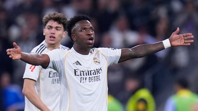 Vinícius Jr. fue expulsado por jalar del cabello a un rival