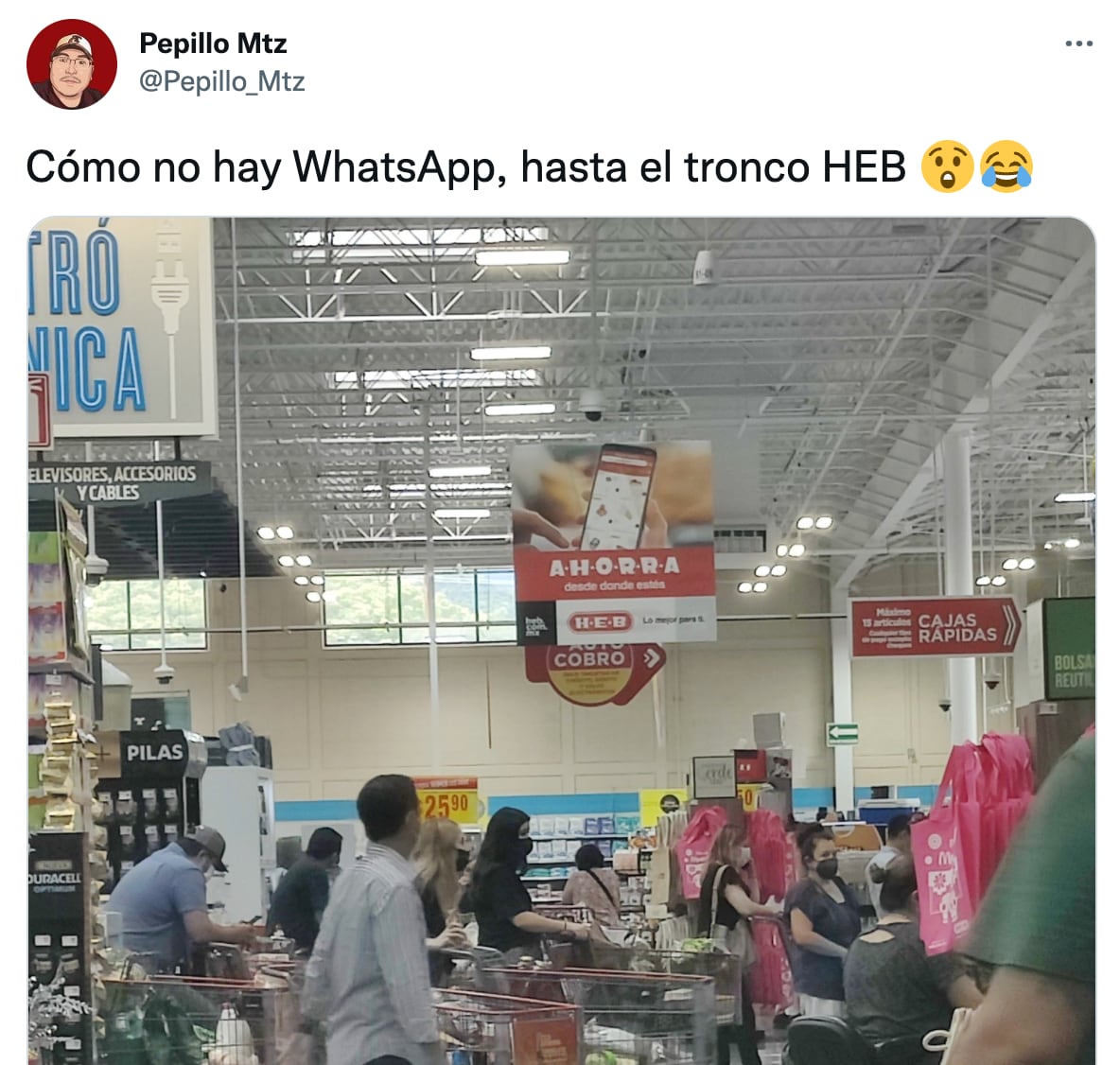 Tuit del HEB lleno