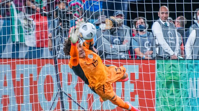 Guillermo Ochoa fue el héroe de México