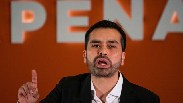 Jorge Álvarez Máynez se lanza contra Manlio Fabio Beltrones